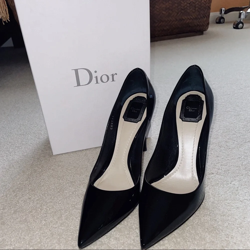 Dior Essence Calfskin Pumps - Picture 2 of 7